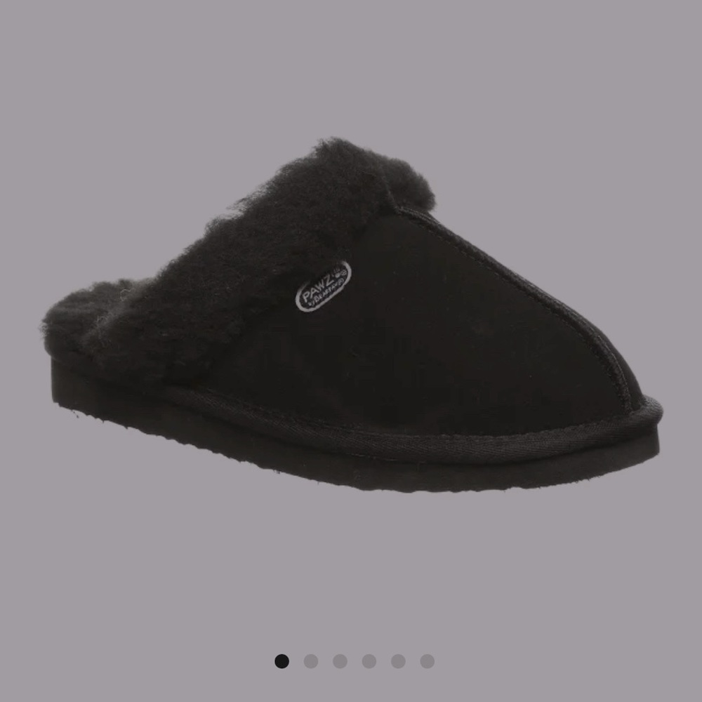 Brandnew Black Suede Slippers by Bearpaw